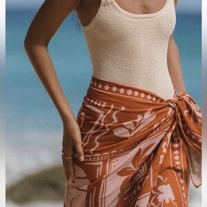 Pete pareo Lento sarong NEW ! Terracotta and Blush Geometric Throw